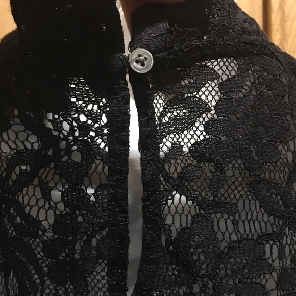 Lace embroidered tunic - Picture 3 of 4